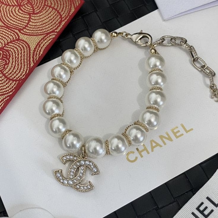 18K Pearls Chanel Bracelet