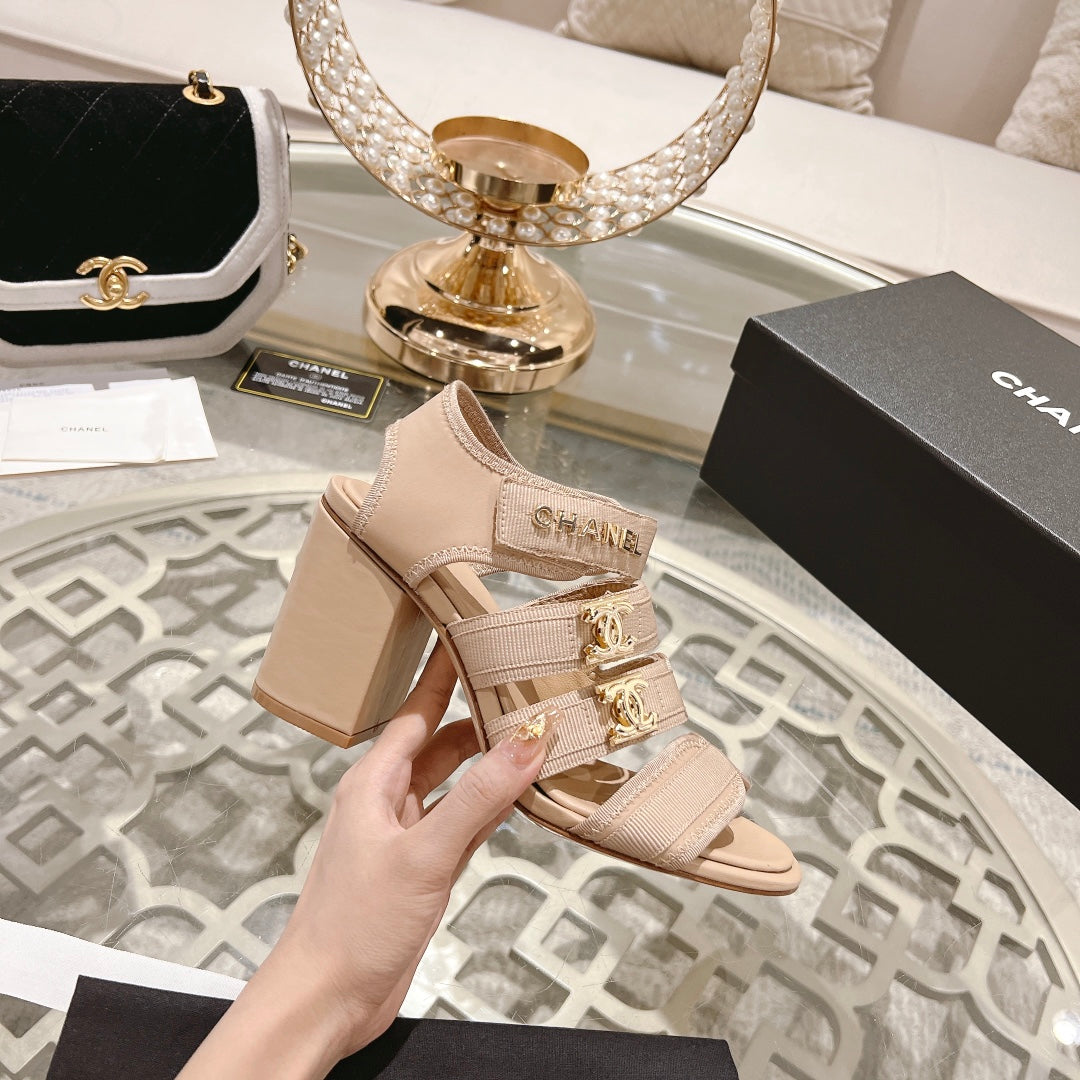 CHANEL Double C Xiaoxiang Chain Fabric Head Chunky Heel Sandals Cream Lambskin