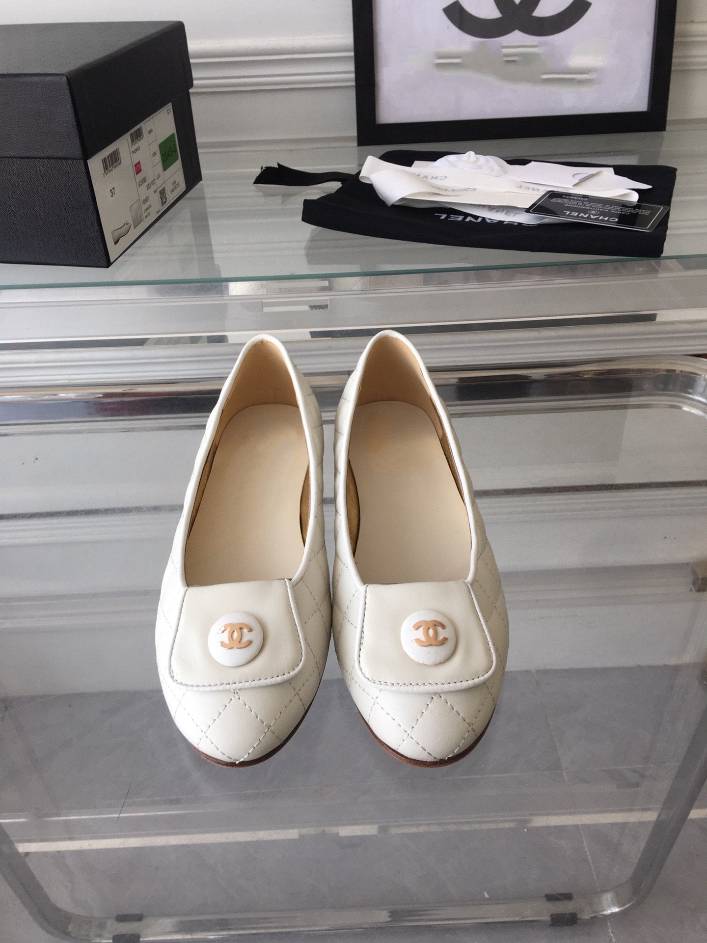 CHANEL ballet flat quilted white gold lock