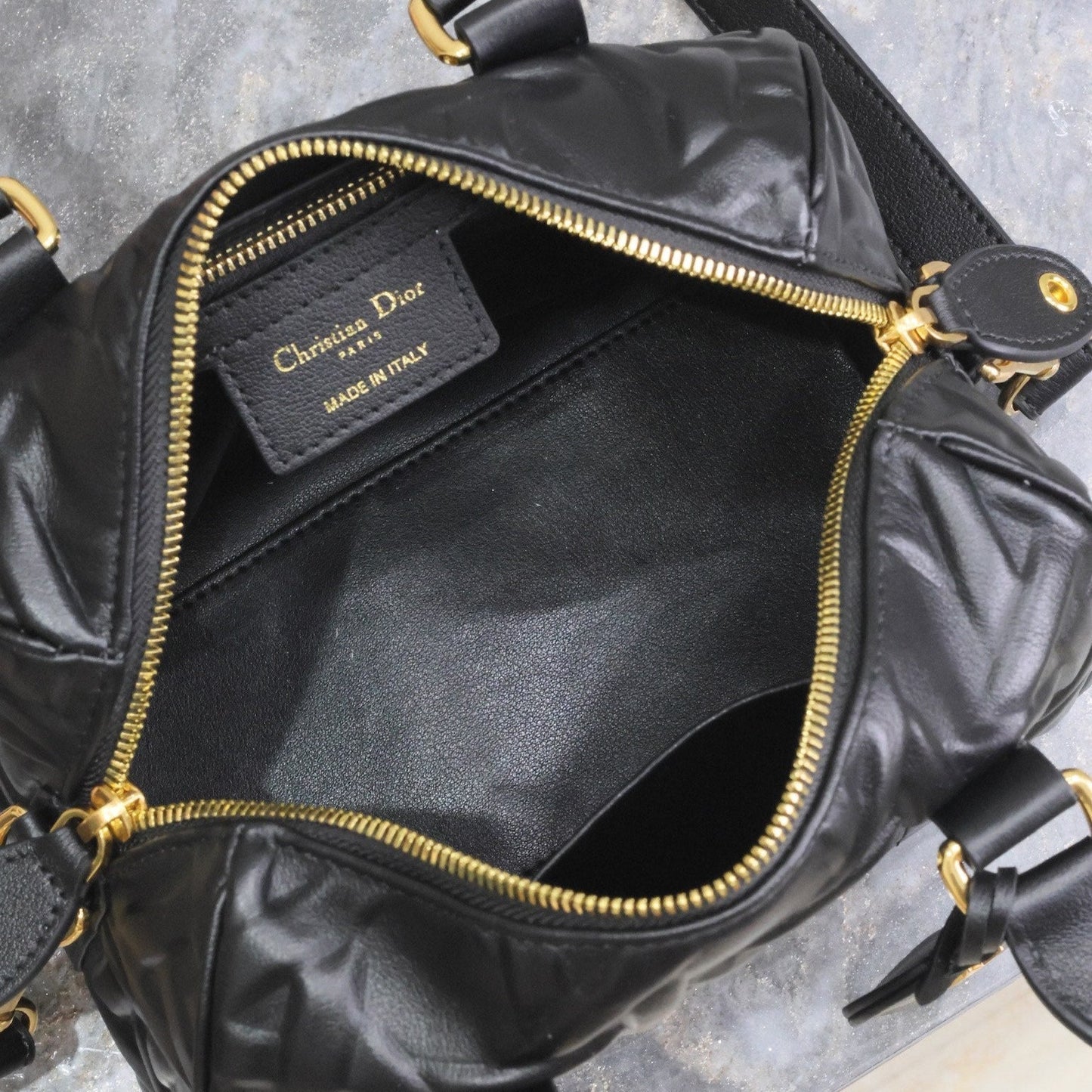 DIOR GROOVE BAG 25 IN BLACK MACROCANNAGE CALFSKIN WITH GOLD HARDWARE