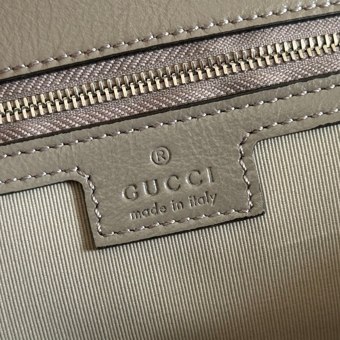 GUCCI 26S MARMONT BAG 37 IN BROWNISH GRAY CALFSKIN