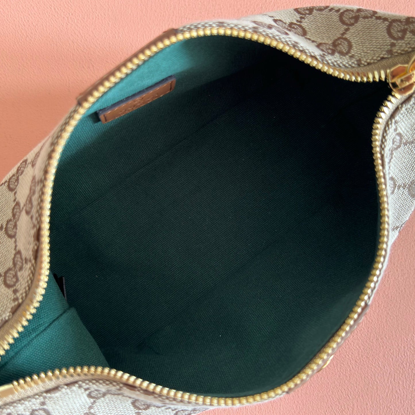 GUCCI 26S GIGLIO TOP HANDLE BAG 19 IN WARM BEIGE AND BROWN CANVAS