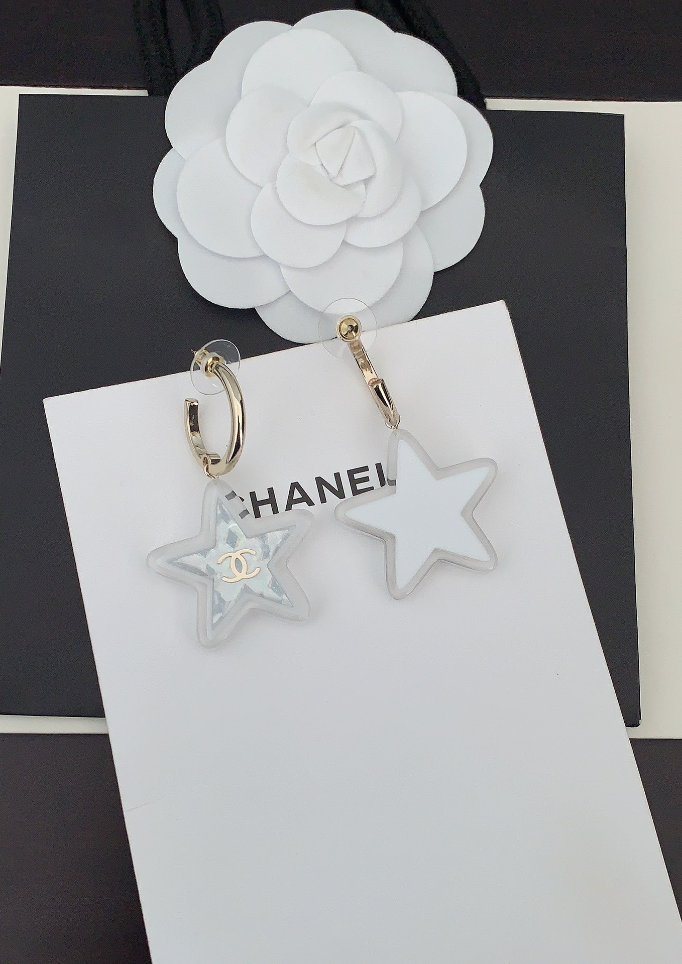 18K Chanel Star Earrings