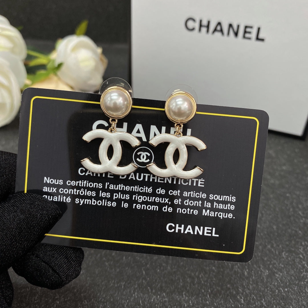 18K Chanel White Pearl Earrings