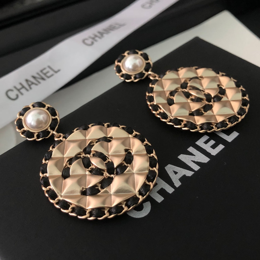 18K Chanel Leather Round Earrings