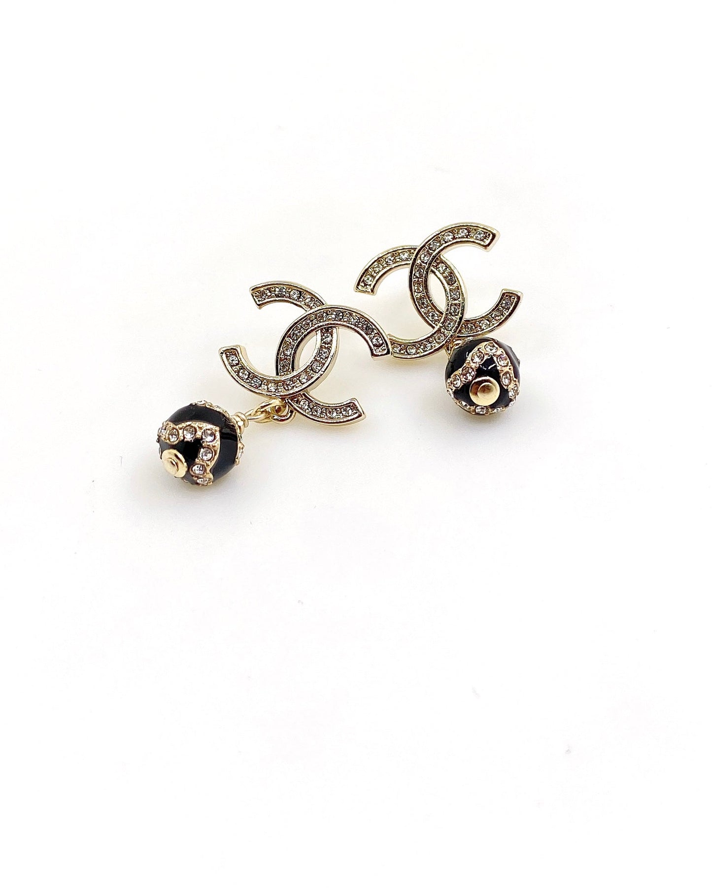 18K Chanel Pearl Pendant Earrings
