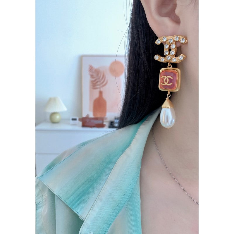 18K Chanel Long Pearl Pendant Earrings