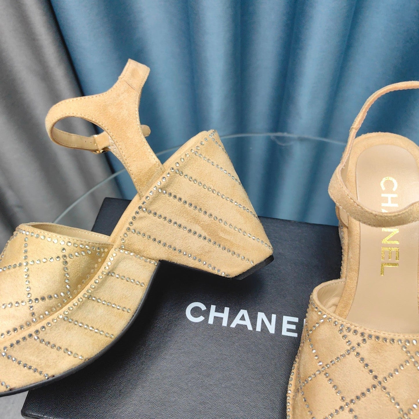 CHANEL THICK-SOLED WEDGE SANDALS IN BEIGE CREAM SUEDE