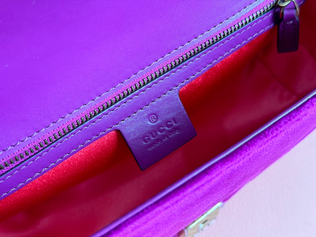 GUCCI 25S MARMONT 26 CM IN DEEP PINK PURPLE VELVET WITH GOLD HARDWARE