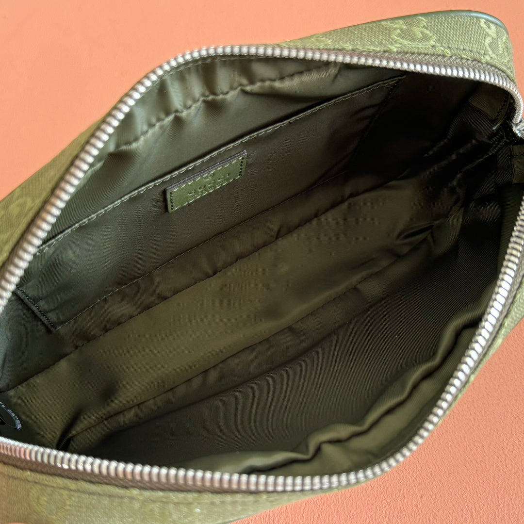 GUCCI SMALL CROSSBODY BAG 23.5 IN FOREST GREEN CANVAS