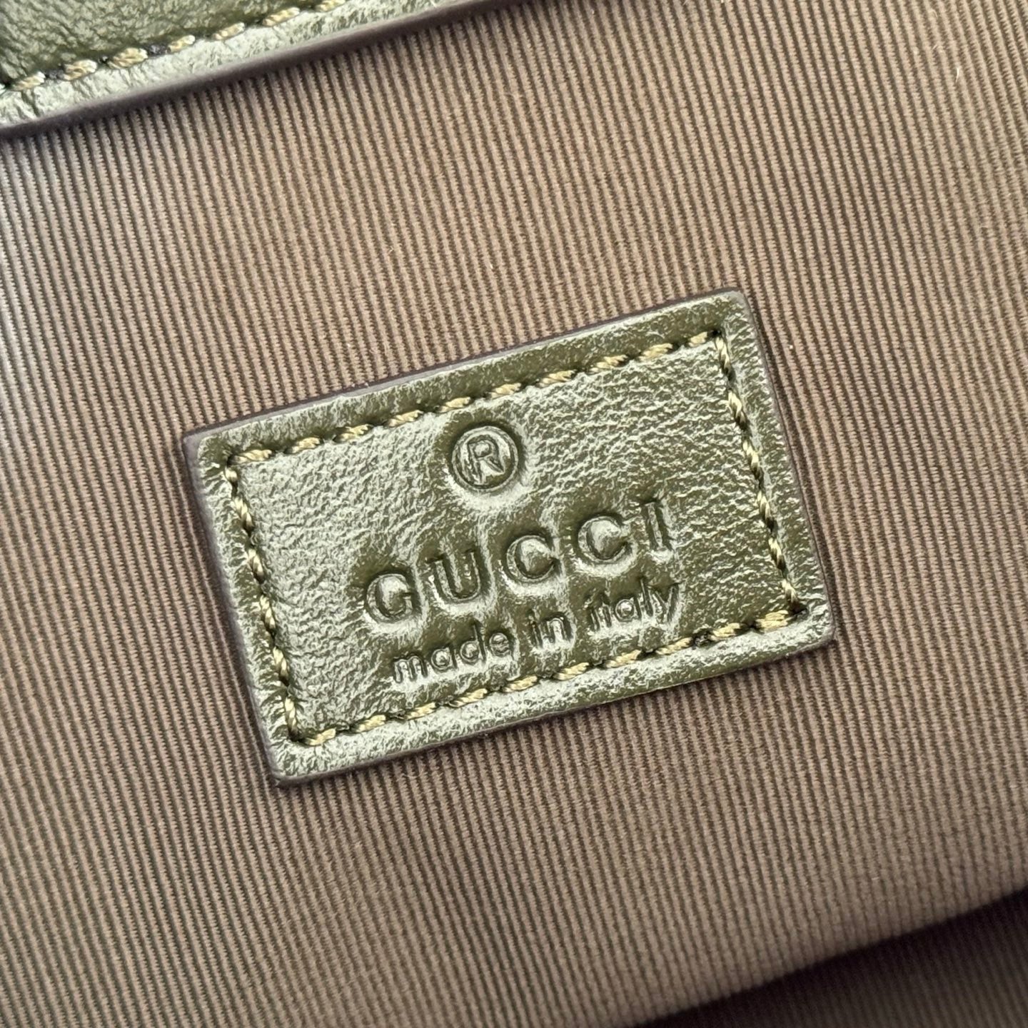 GUCCI 26S MARMONT TOTE BAG 17 IN MOSS GREEN CALFSKIN