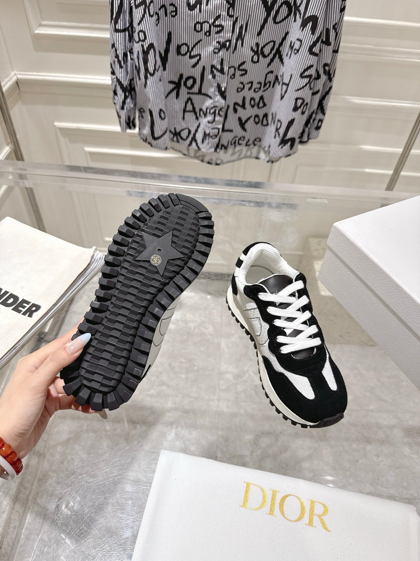 DIOR 25S C'EST SNEAKER IN WHITE BLACK CALFSKIN AND SUEDE