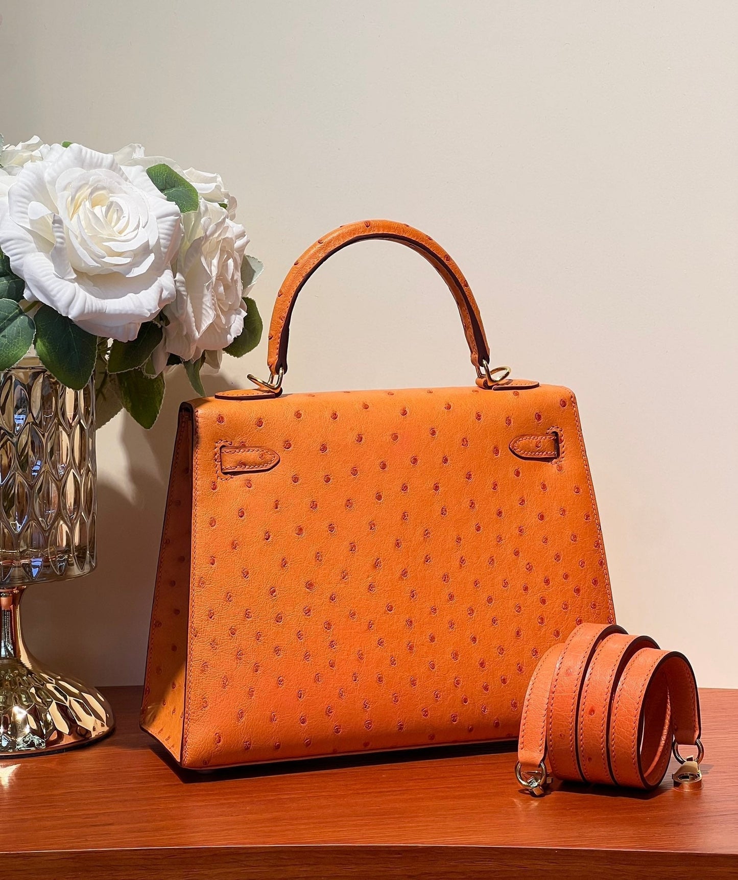 HERMES KELLY SELLIER 25 BAG IN FIRE ORANGE OSTRICH LEATHER WITH GOLD HARDWARE