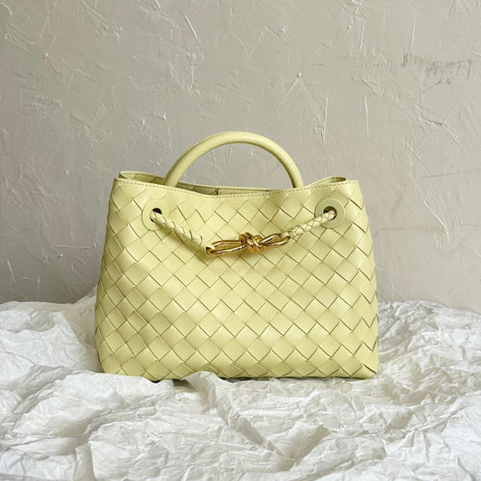 BOTTEGA VENETA SMALL ANDIAMO 25CM LIGHT YELLOW LAMBSKIN