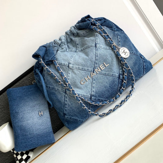 CHANEL HOBO 39CM JEAN SILVER HARDWARE