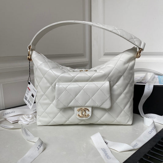 CHANEL HOBO 28CM WHITE LAMBSKIN GOLD HARDWARE