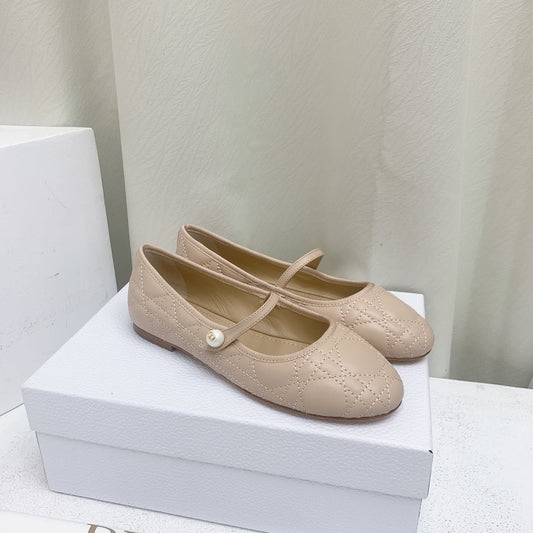 DIOR CD BALLET FLAT BEIGE MOP MIDDLE
