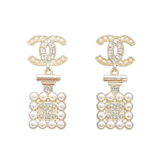 18K  Chanel Pearl Shape Earrings