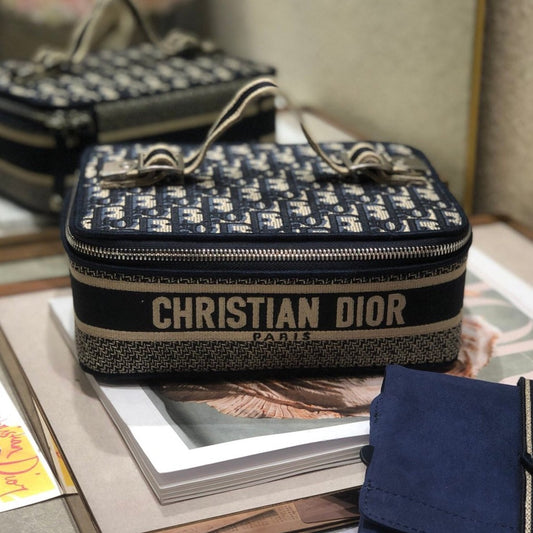 DIOR SMALL 24 VANITY CASE IN BLACK MONOGRAM OBLIQUE JACQUARD
