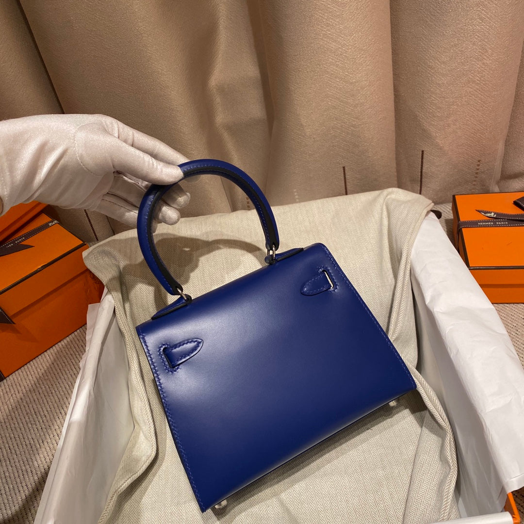 HERMES KELLY MINI 20 BAG IN NAVY BLUE SMOOTH CALFSKIN WITH SILVER HARDWARE