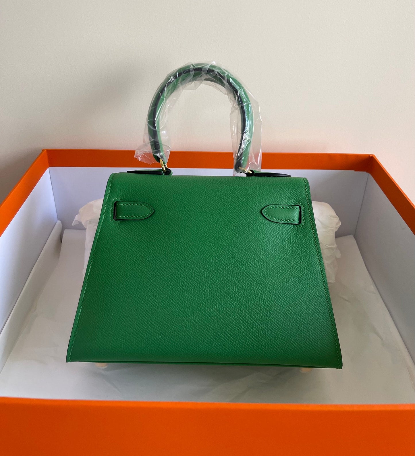 HERMES KELLY MINI 20 BAG IN EMERALD GREEN CALFSKIN WITH GOLD HARDWARE