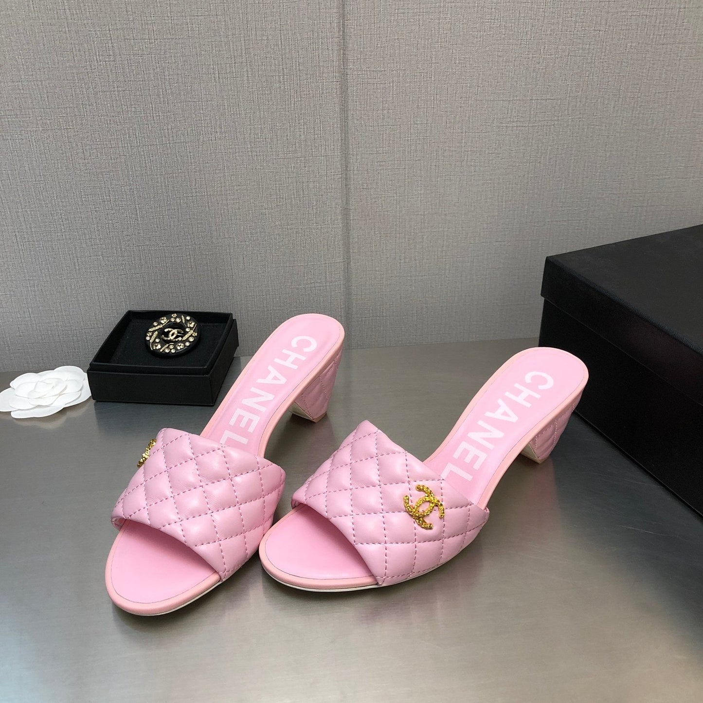 CHANEL DIAMOND-QUILTED 6 CM SANDALS IN BABY PINK LAMBSKIN