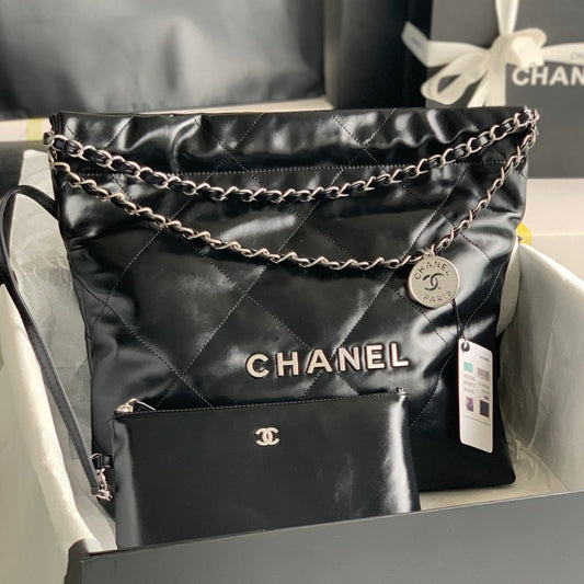 CHANEL MEDIUM 37 HANDBAG IN BLACK SHINY CALFSKIN SILVER HARDWARE