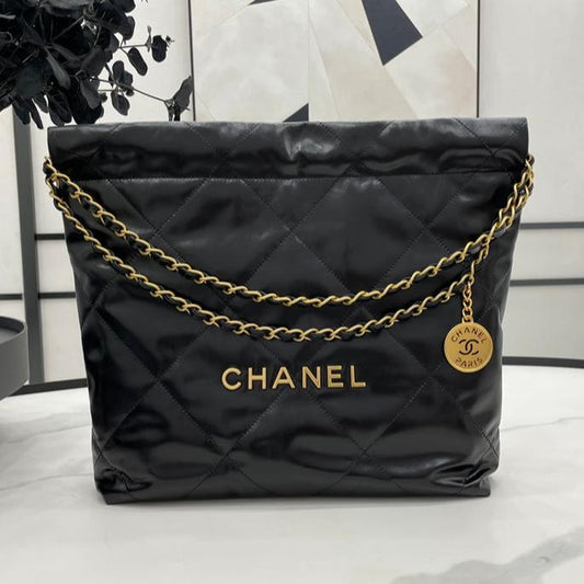 CHANEL MEDIUM 37 HANDBAG IN BLACK CALFSKIN GOLD HARDWARE