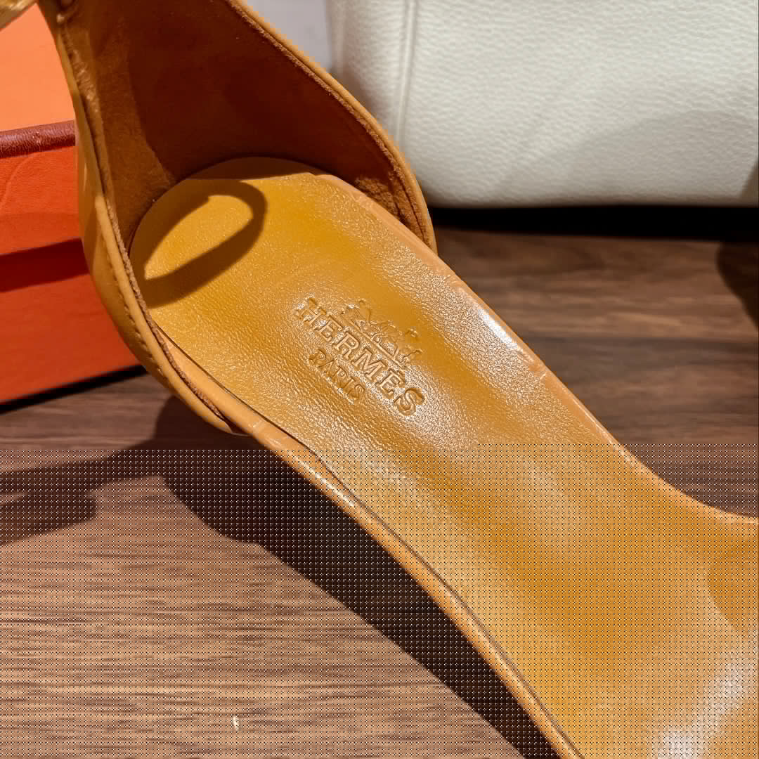 HERMES PREMIERE 70 SANDAL IN PEANUT BROWN CALFSKIN