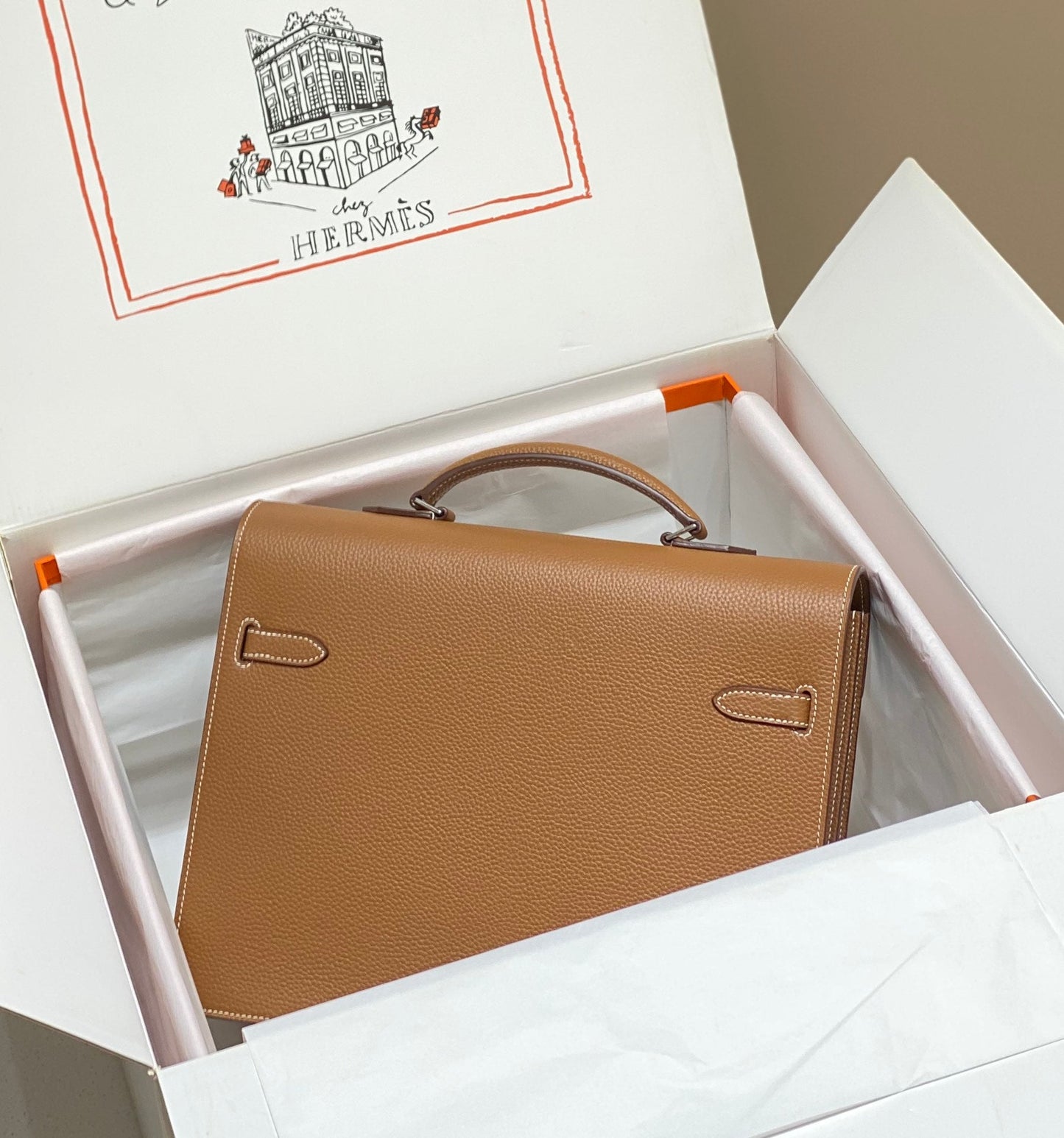 HERMES KELLY DEPECHES 34 BRIEFCASE IN GOLD TOGO CALFSKIN SILVER HARDWARE