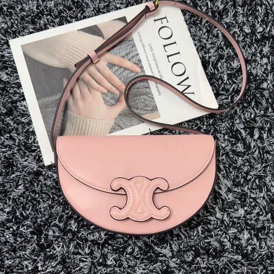 CELINE BESACE TRIPHOME 23 LIGHT PINK CALFSKIN