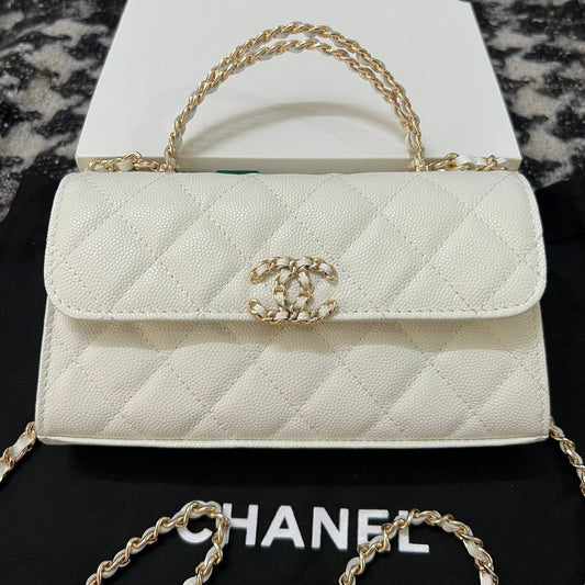 CHANEL KELLY 18 BAG IN WHITE CALFSKIN WITH STRAP