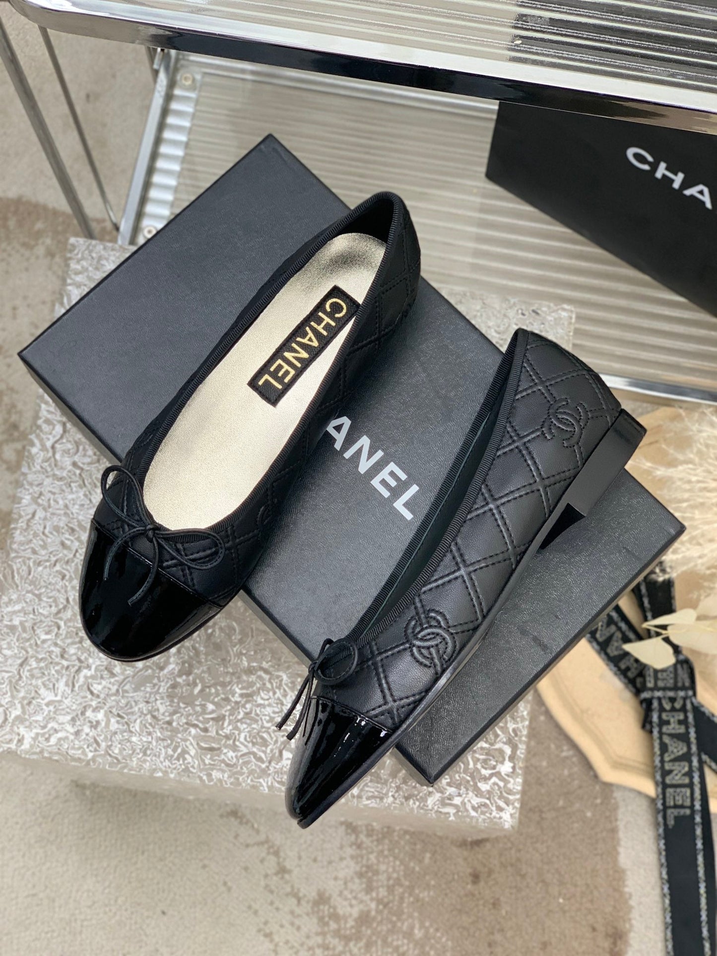 CHANEL BALLET FLAT GLOSSY BLACK LAMBSKIN