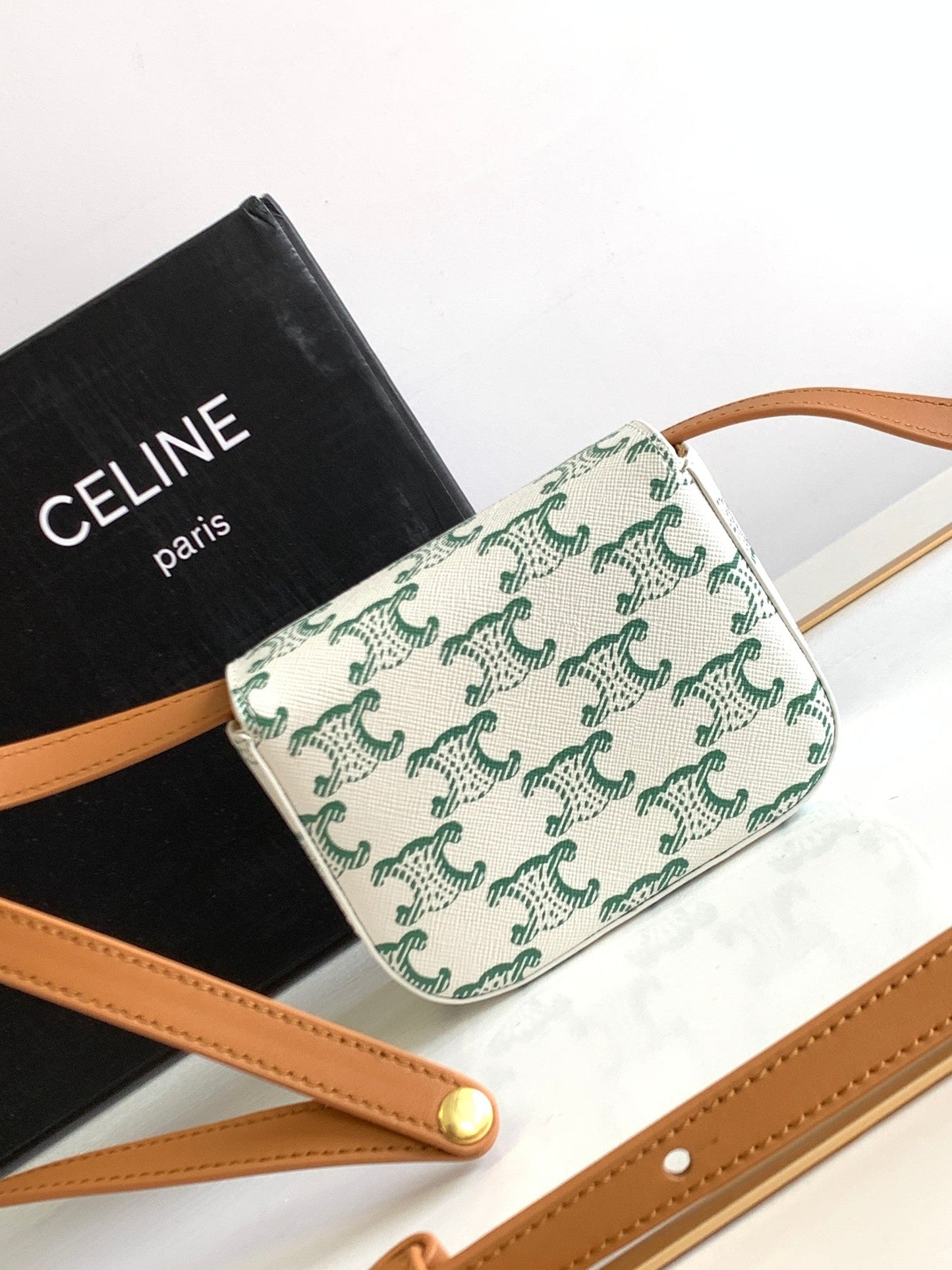 CELINE TRIPHOME 11 GREEN WHITE COWHIDE LEATHER