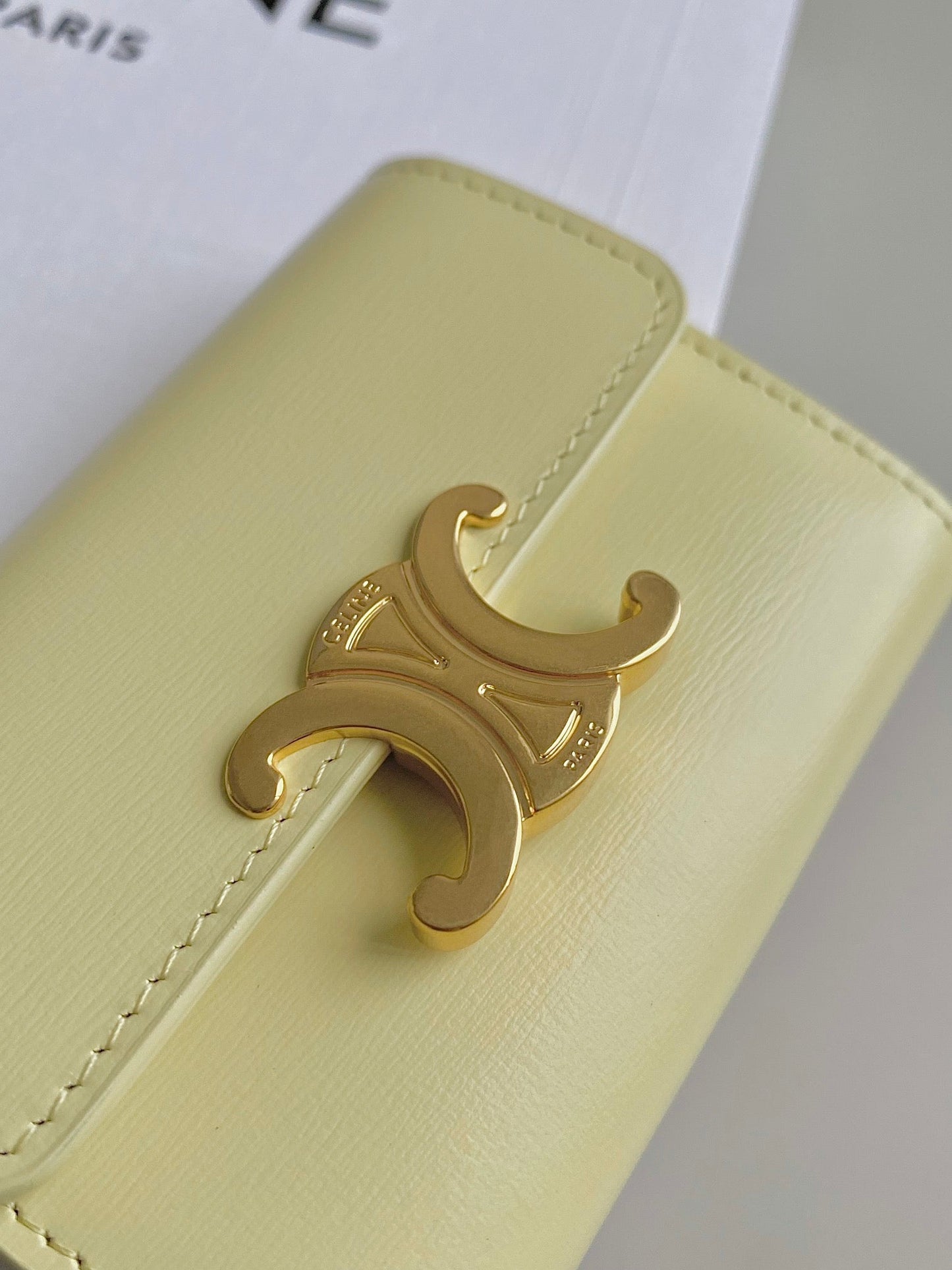CELINE TRIOMPHE 9 WALLET TWO-IN-ONE YELLOW PASTEL CALFSKIN