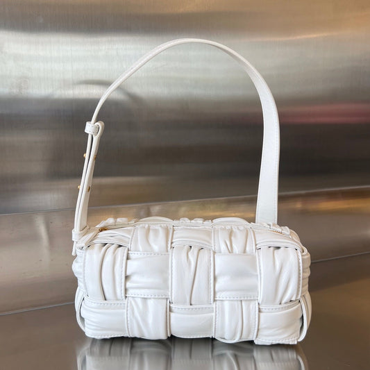 BOTTEGA VENETA SMALL BRICK CASSETTE 23 IN WHITE SOFT LAMBSKIN