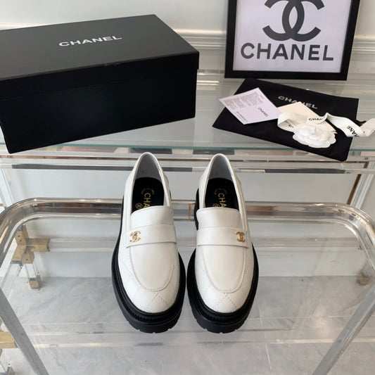 CHANEL MOASINS white CALFSKIN