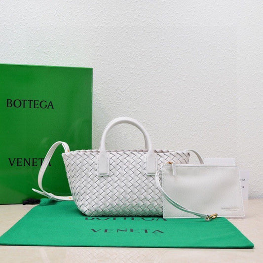 BOTTEGA VENETA Mini Cabat 20cm White Lambskin Ghw
