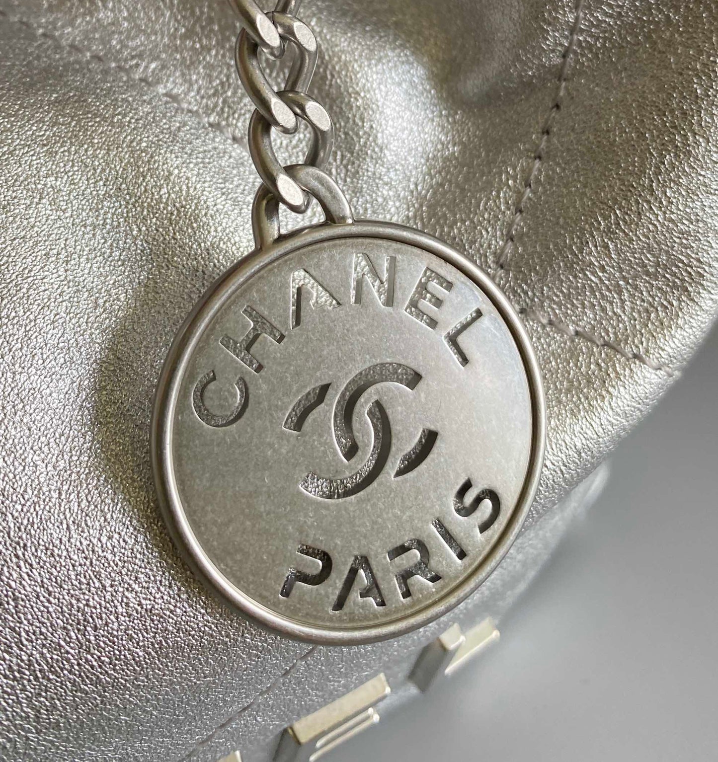 CHANEL HOBO MINI 20CM SILVER LAMBSKIN