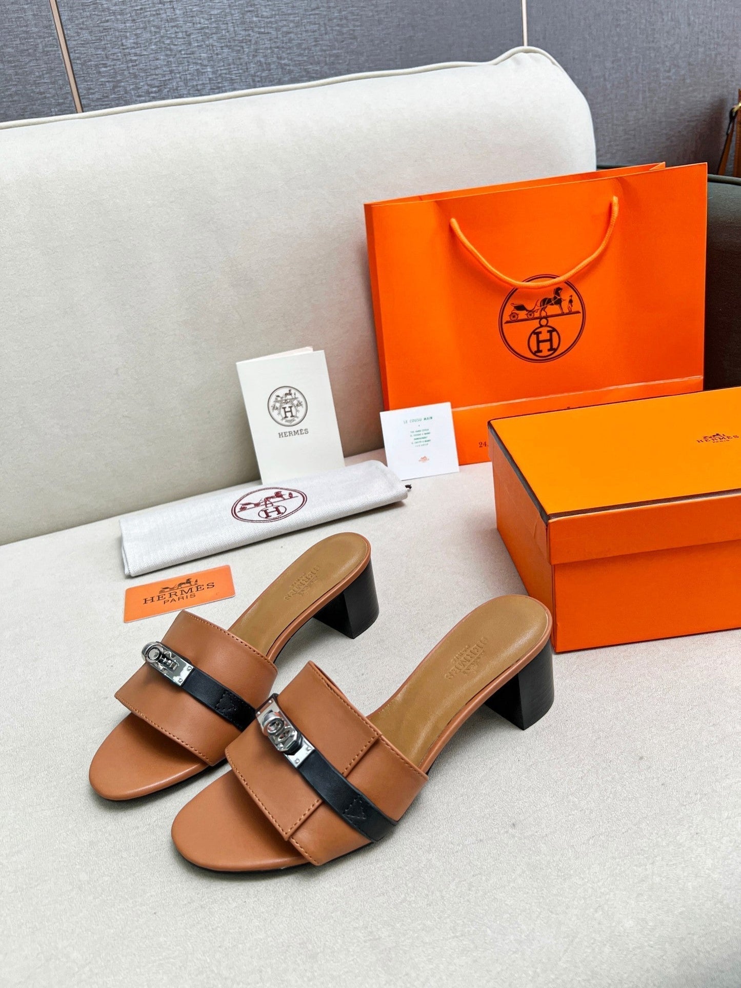 HERMES Gigi 50 Sandal Tan Black Calfskin