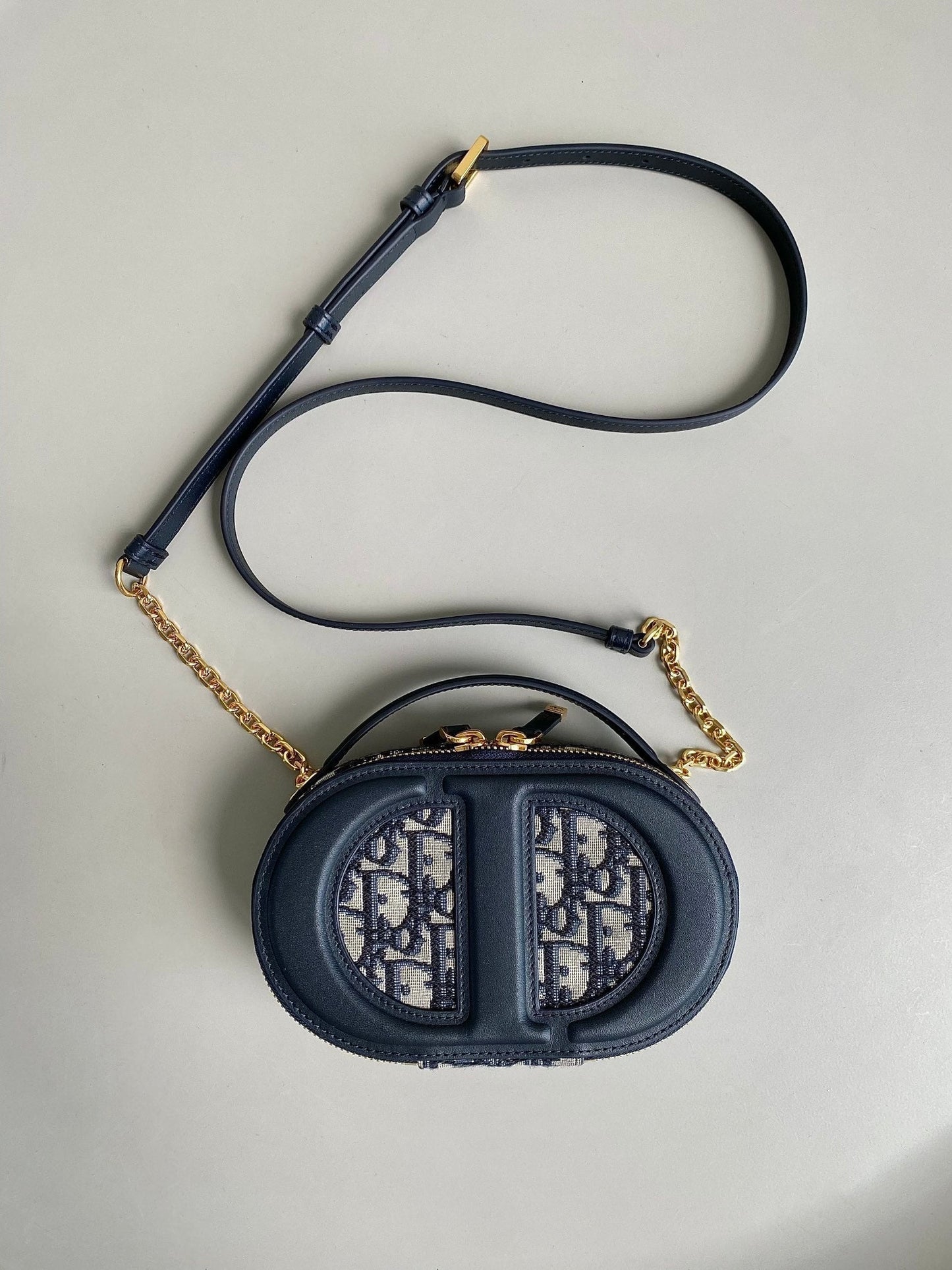 DIOR SIGNATURE 18 OVAL BAG IN BLUE OBLIQUE JACQUARD