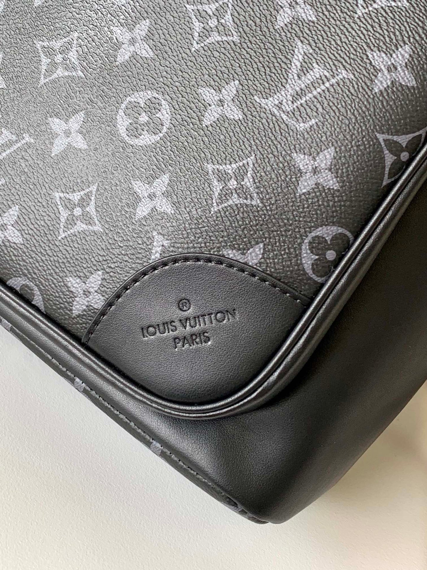 LOUIS VUITTON DISCOVERY BACKPACK 41 IN BLACK MONOGRAM MACASSAR CANVAS AND CALFSKIN