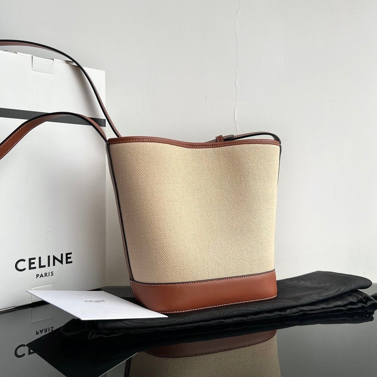 CELINE BUCKET CUIR TRIOMPHE 24 BEIGE BROWN CALFSKIN