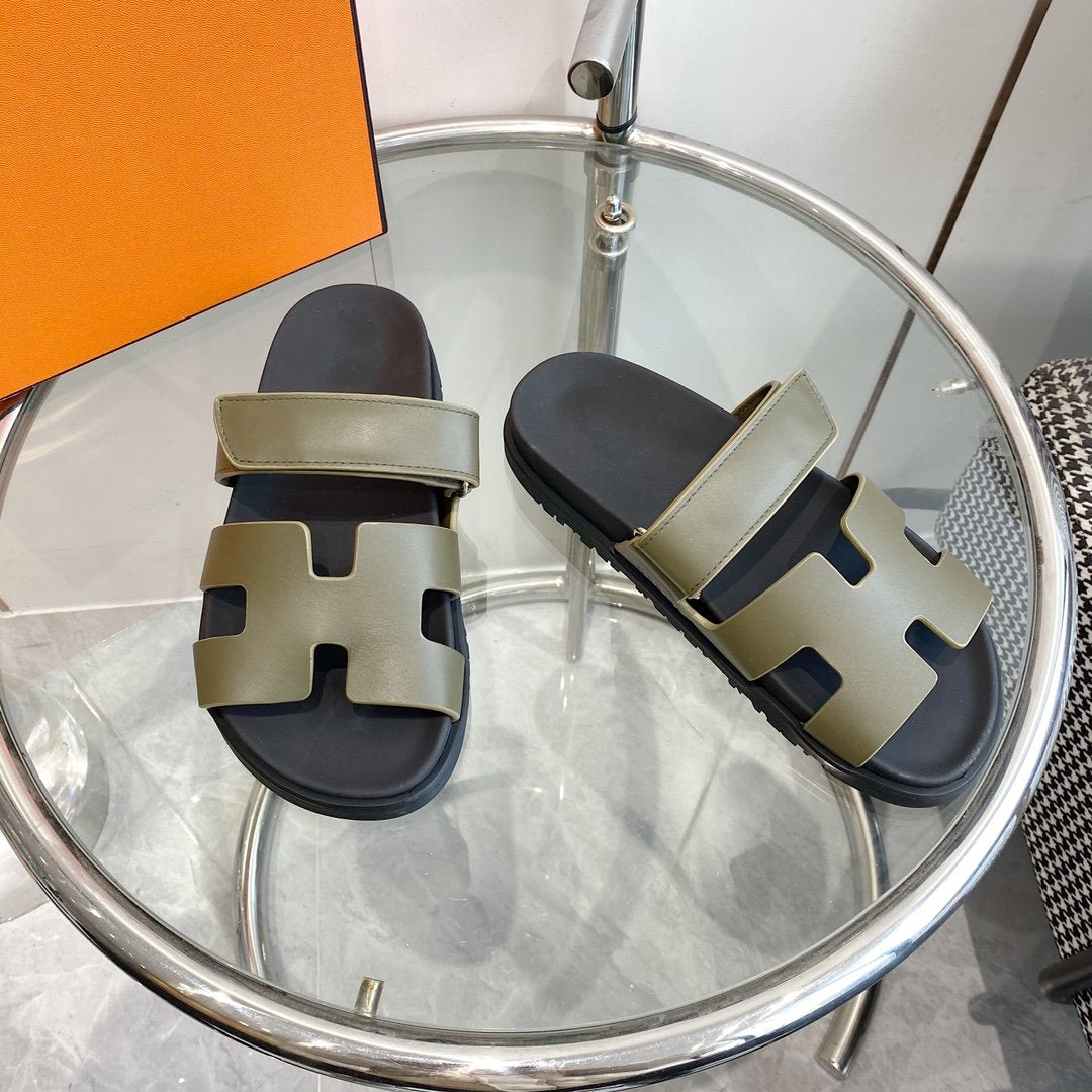 HERMES Chypre Sandal Clay Mastic Calfskin Leather