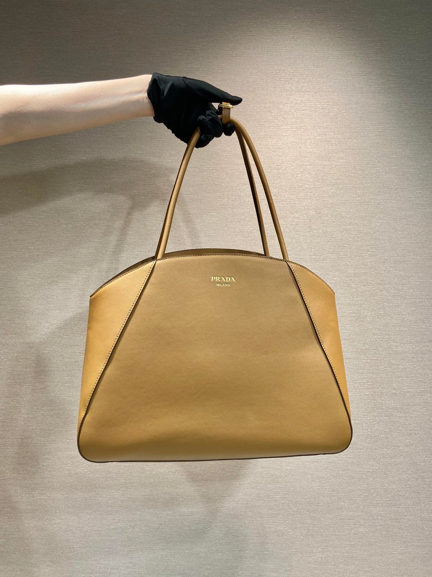 PRADA ELEGANT TOTE BAG 40 IN CIDER BROWN SMOOTH CALFSKIN
