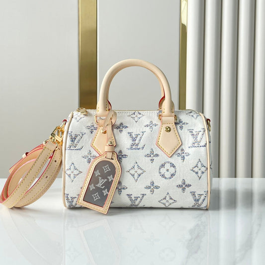LOUIS VUITTON SPEEDY BANDOULIÈRE 20 IN WHITE MONOGRAM JACQUARD FABRIC AND BEIGE CALFSKIN TRIM