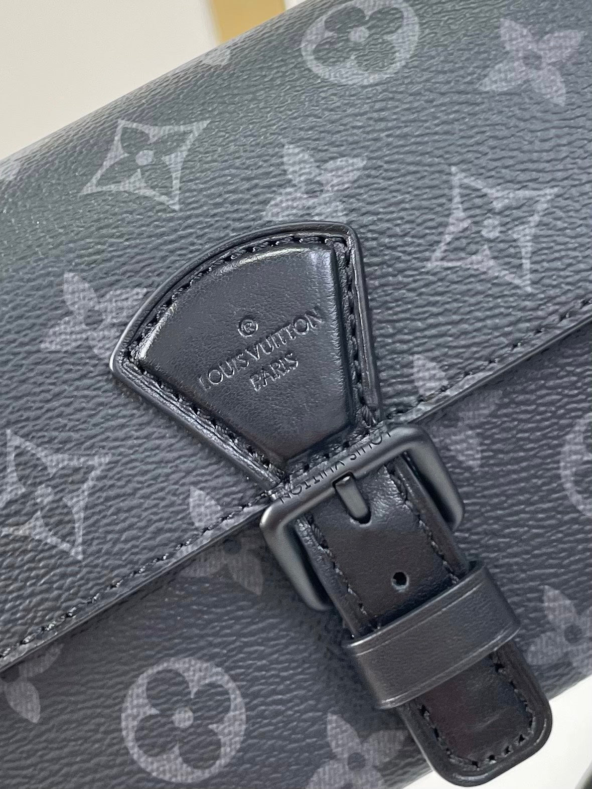 LOUIS VUITTON MONTSOURIS WEARABLE WALLET 22 IN GUN METAL MONOGRAM ECLIPSE CANVAS