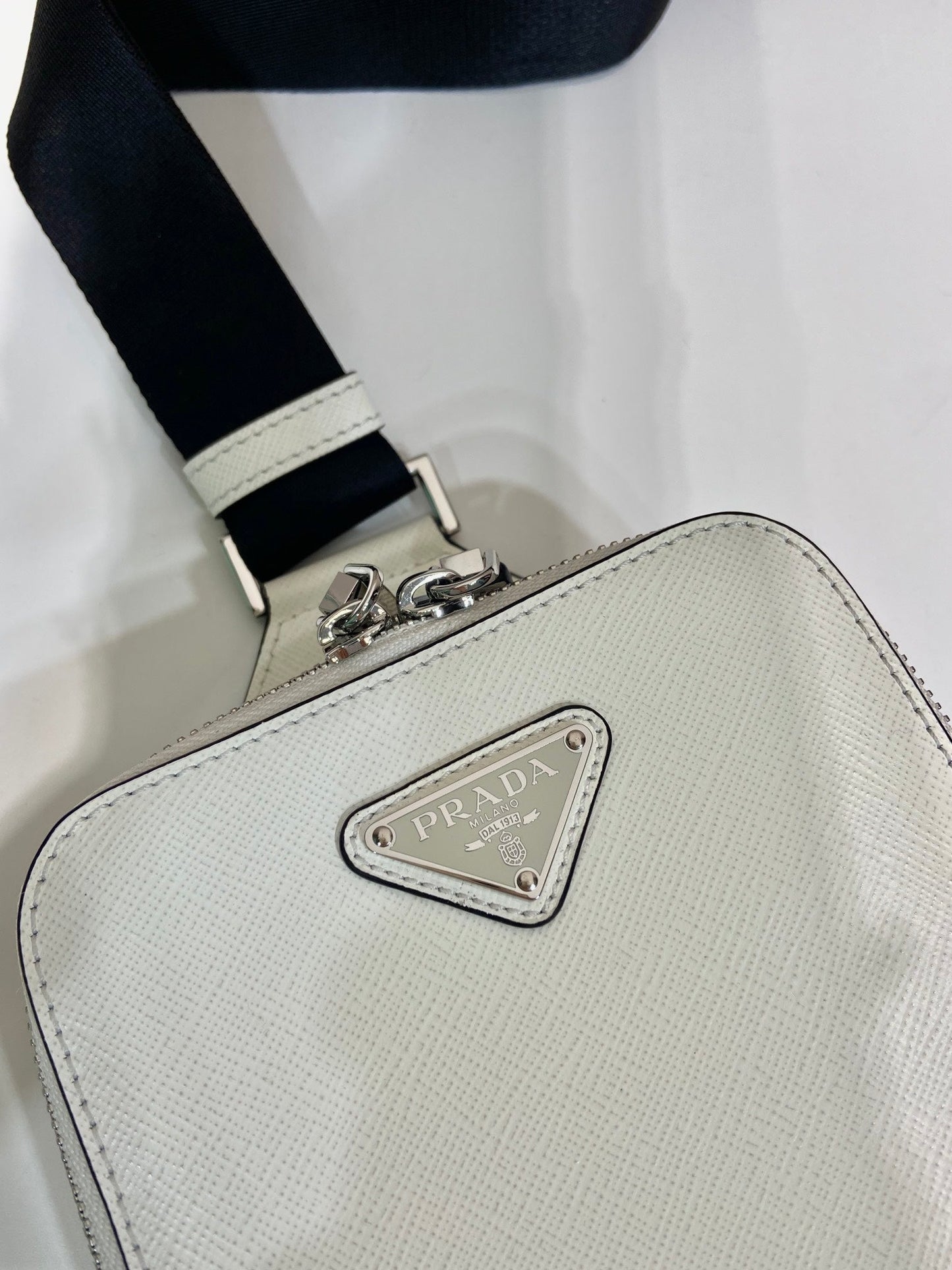 PRADA CHEST BAG 20 IN WHITE SAFFIANO LEATHER