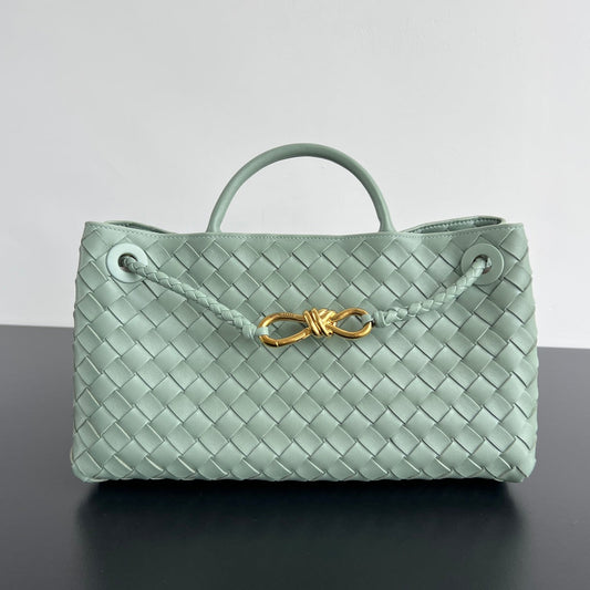 BOTTEGA VENETA SMALL ANDIAMO 29 IN CEDALON GREEN LAMBSKIN