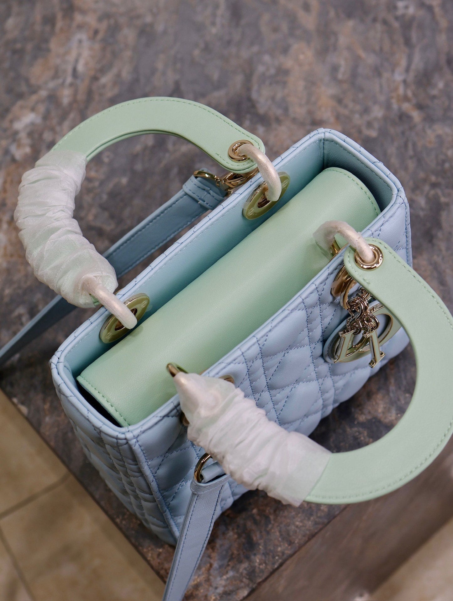 DIOR MEDIUM LADY BAG 20 IN BABY BLUE QUILTED MACROCANNAGE CALFSKIN GREEN STRAP